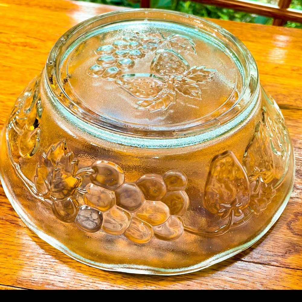 ⭐️HP⭐️VTG▪️PASARI▪️Fruit Embossed Pedestal Glass Punch Bowl - Picture 11 of 11